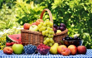 Send a basket full of fresh fruits as a token of love to Pakistan