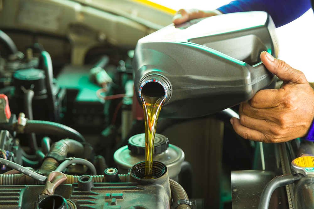 Common Mistakes to Avoid while Changing Engine Oil